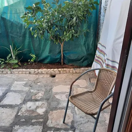 Guest house Double Room With Patio. Erimi