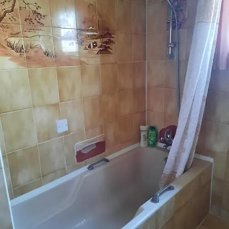 Double Room With Patio. Guest house Erimi